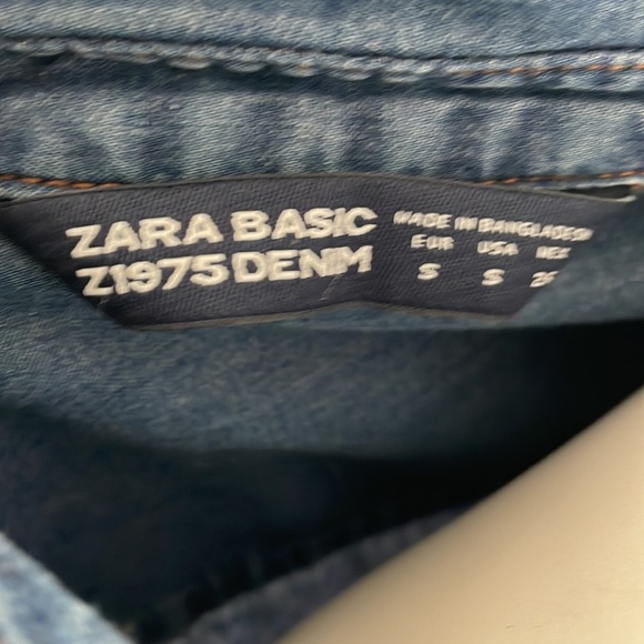 Zara embroidered flower classic chambray button down shirt size small - Picture 5 of 5